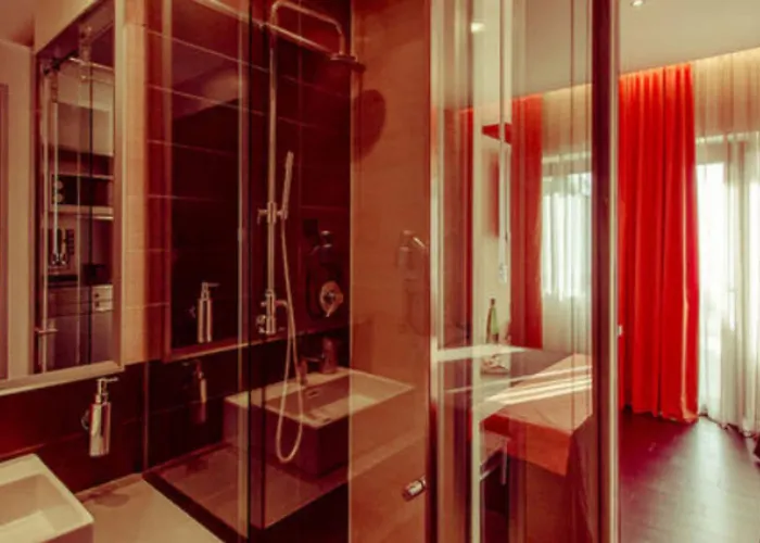 Otel Ways Garden & Leisure