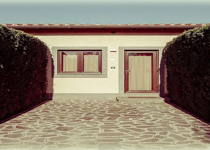 Otel Ways Garden & Leisure