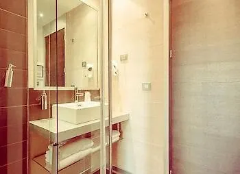 Ways Garden & Leisure Otel