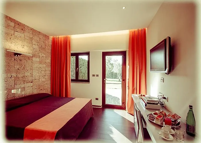 Otel Ways Garden & Leisure