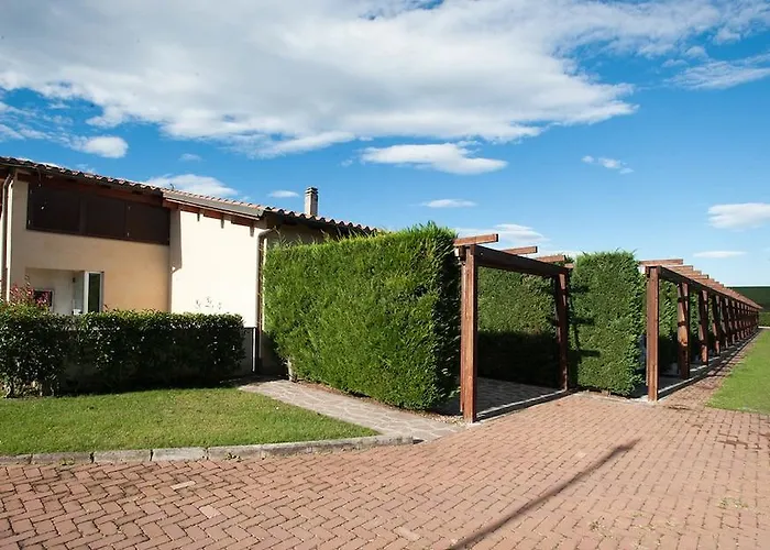 Ways Garden & Leisure 4* Roma