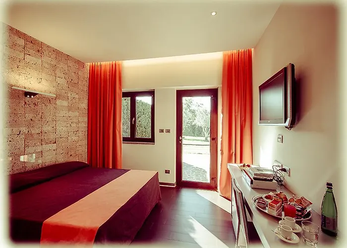 Ways Garden & Leisure Otel