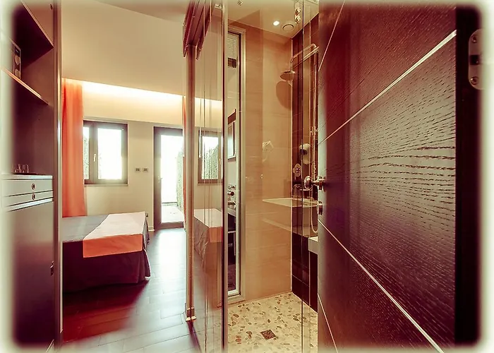 Ways Garden & Leisure 4*