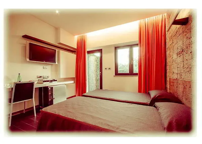 Ways Garden & Leisure Otel