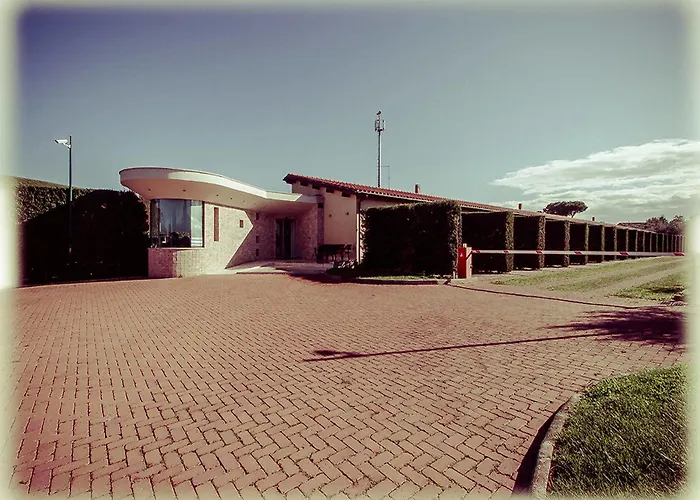 Ways Garden & Leisure Otel Roma