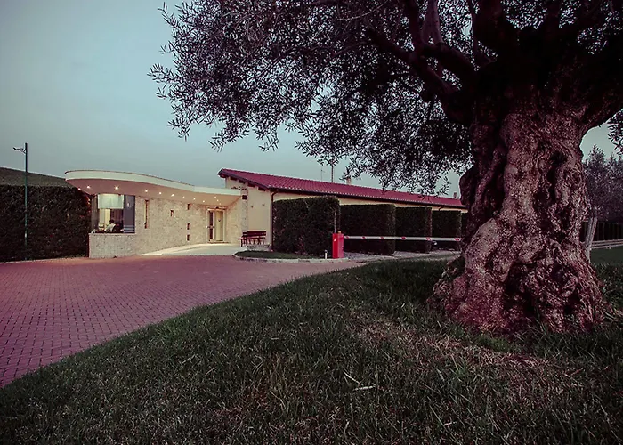 Otel Ways Garden & Leisure Roma