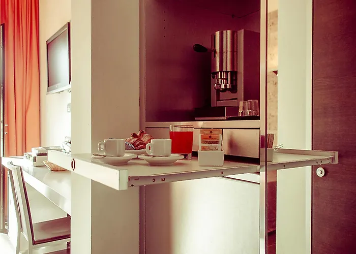 Otel Ways Garden & Leisure Roma