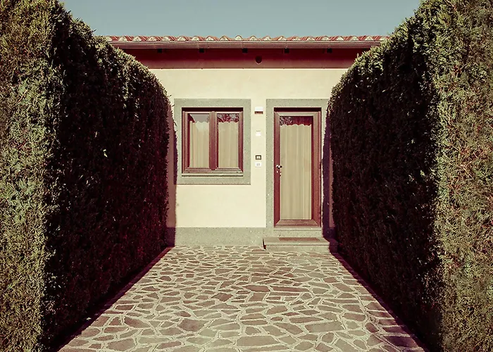 Ways Garden & Leisure 4* Roma