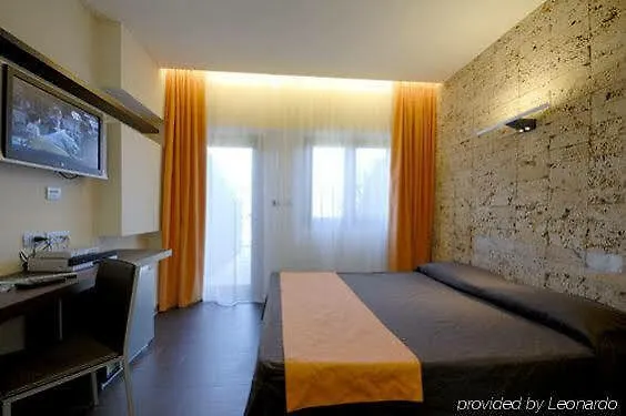Ways Garden & Leisure Otel 4*